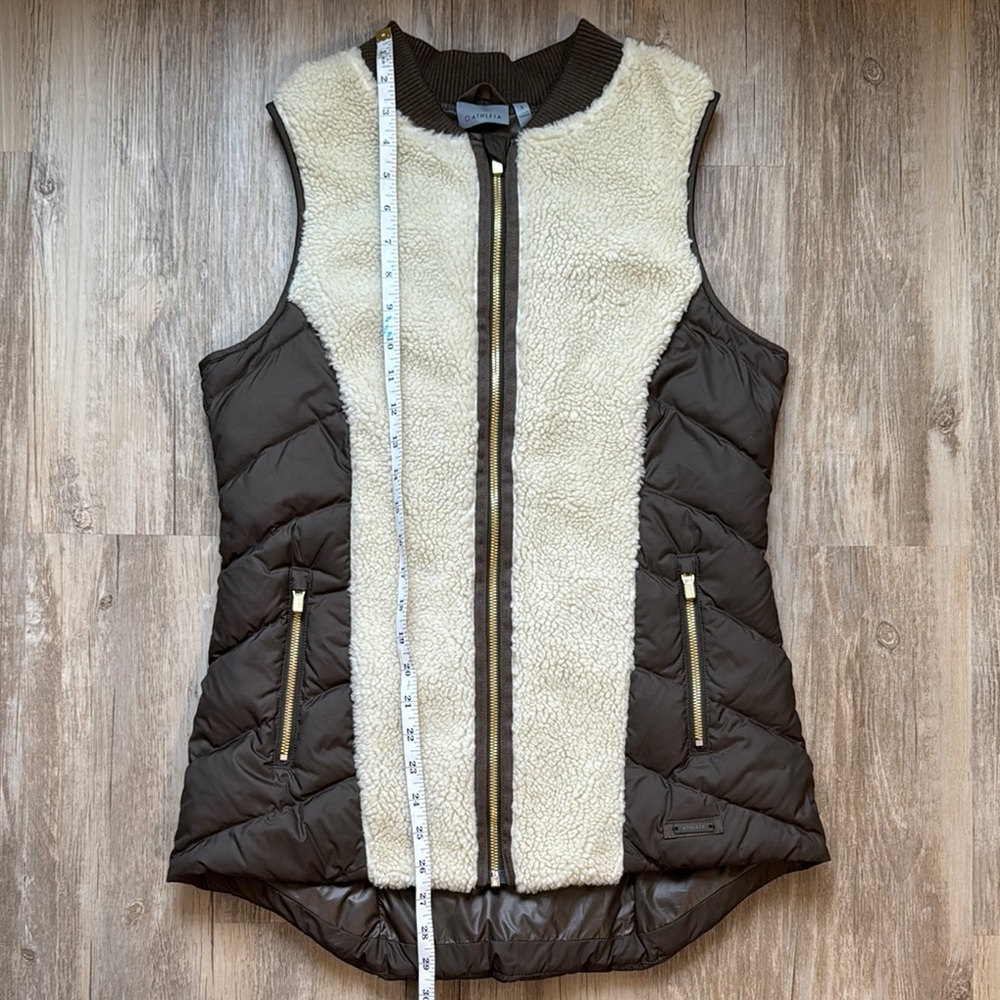 Athleta Women's Tundra Vest Size SML Army Green Beige Down Fill Sleeveless